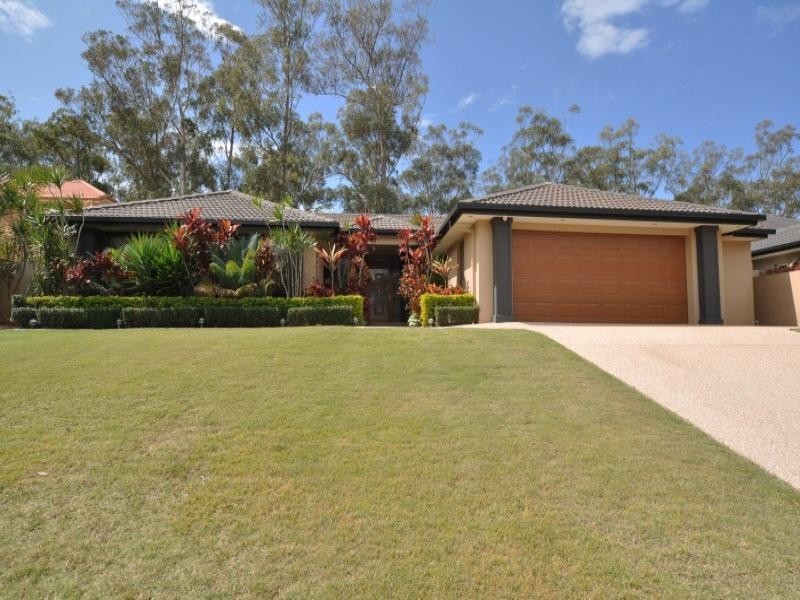 113 Arun Drive, Arundel QLD 4214