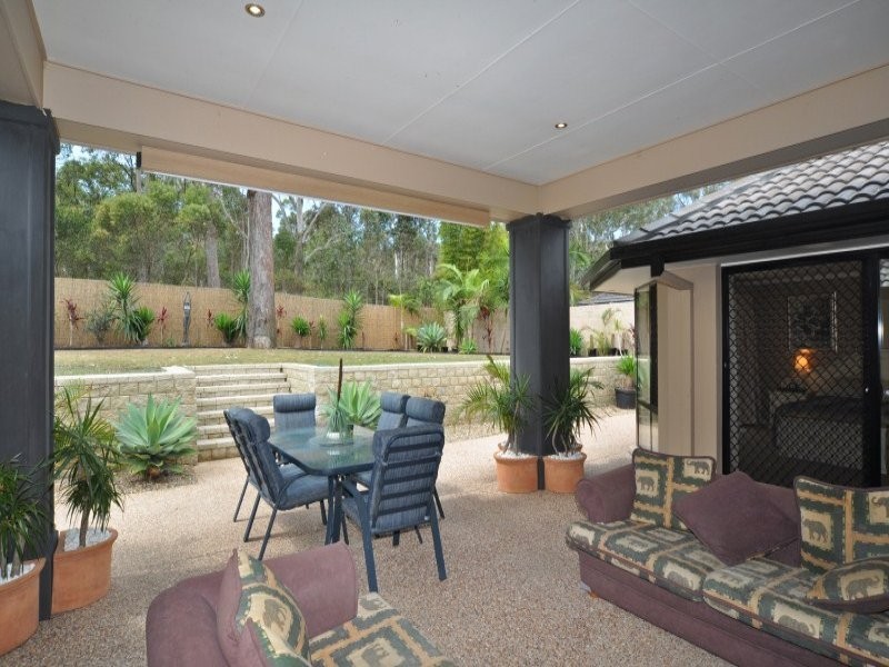 113 Arun Drive, Arundel QLD 4214