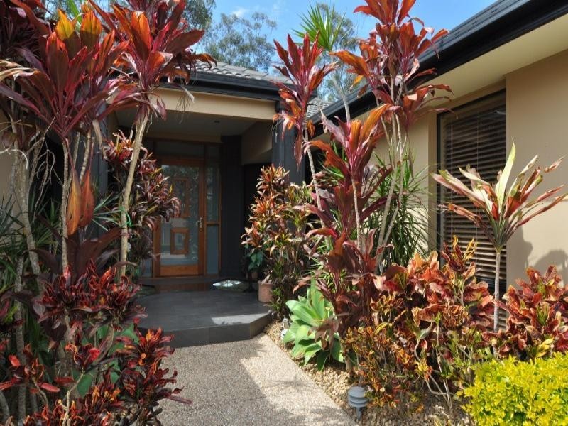 113 Arun Drive, Arundel QLD 4214