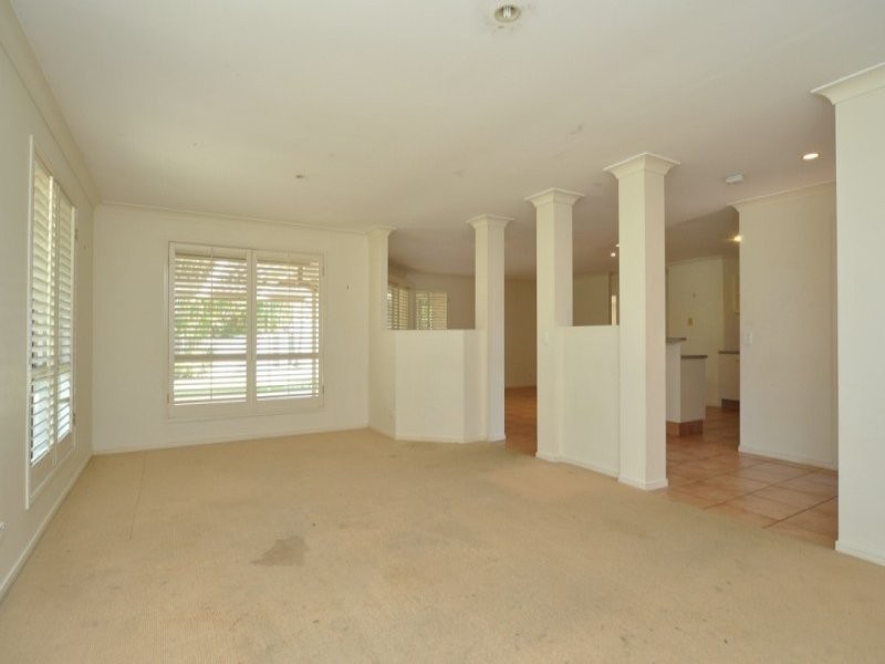 15 Pickworth Court, Parkwood QLD 4214