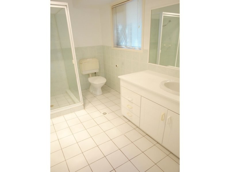 6 Morfantaine Terrace, Parkwood QLD 4214