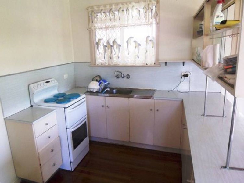 150 Turpin Road, Labrador QLD 4215