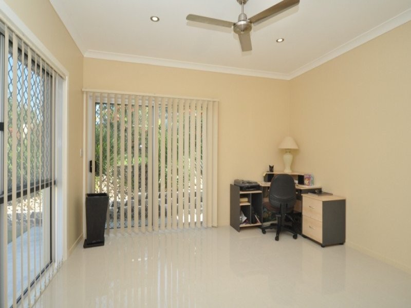 64B Kumbari Close, Southport QLD 4215