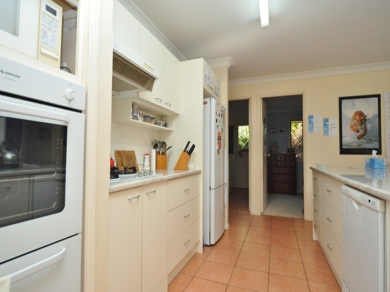 35 Gary Player Crescent, Parkwood QLD 4214