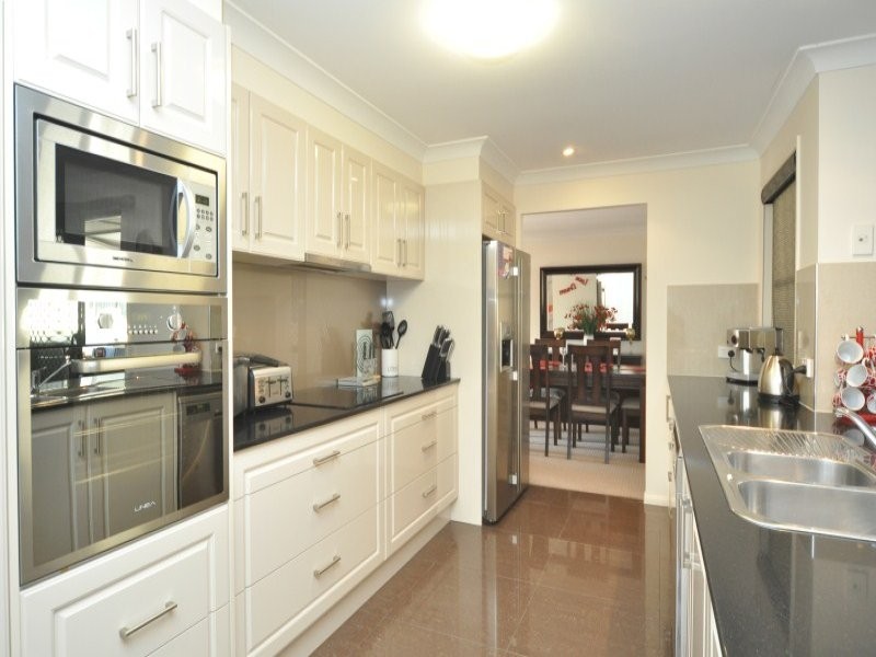 43 Currumburra Road, Ashmore QLD 4214