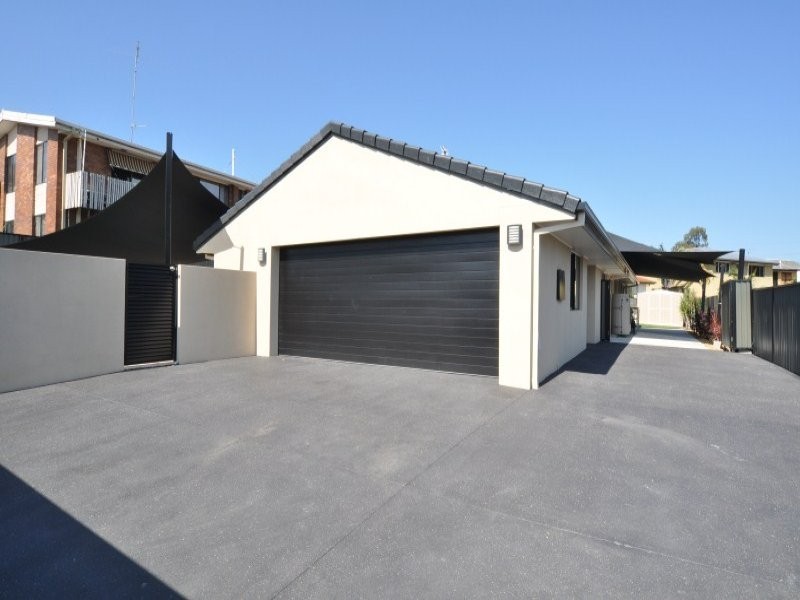 43 Currumburra Road, Ashmore QLD 4214