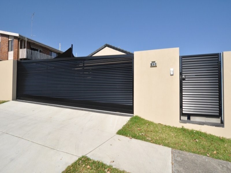 43 Currumburra Road, Ashmore QLD 4214