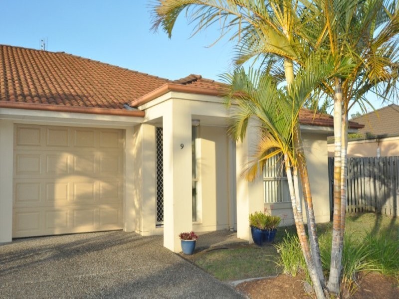 9/113 Arundel Drive, Arundel QLD 4214