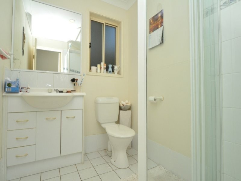 9/113 Arundel Drive, Arundel QLD 4214