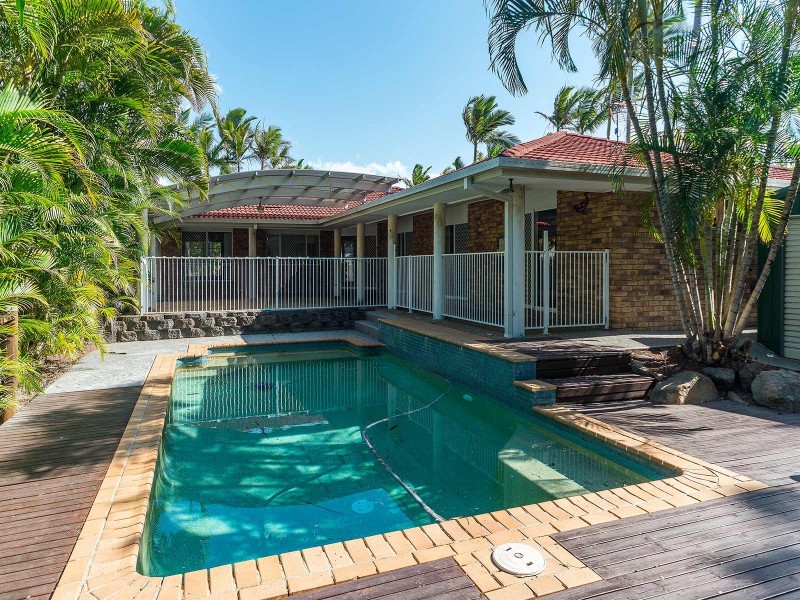 19 Rebbechi Court, Parkwood QLD 4214