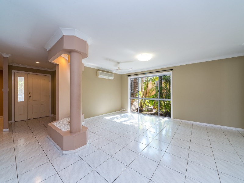 19 Rebbechi Court, Parkwood QLD 4214