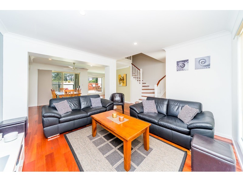 87 Tiger Drive, Arundel QLD 4214