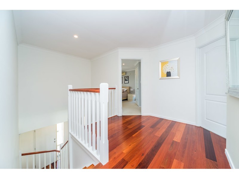 87 Tiger Drive, Arundel QLD 4214