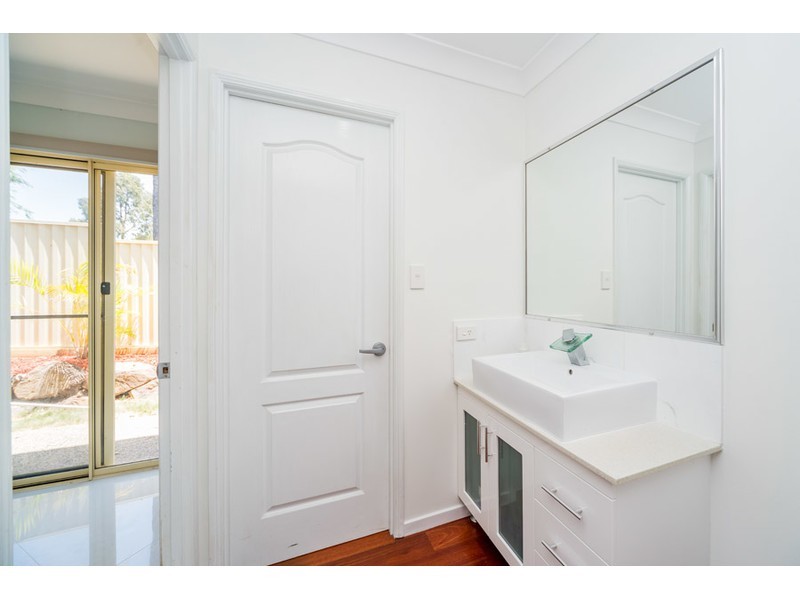 87 Tiger Drive, Arundel QLD 4214