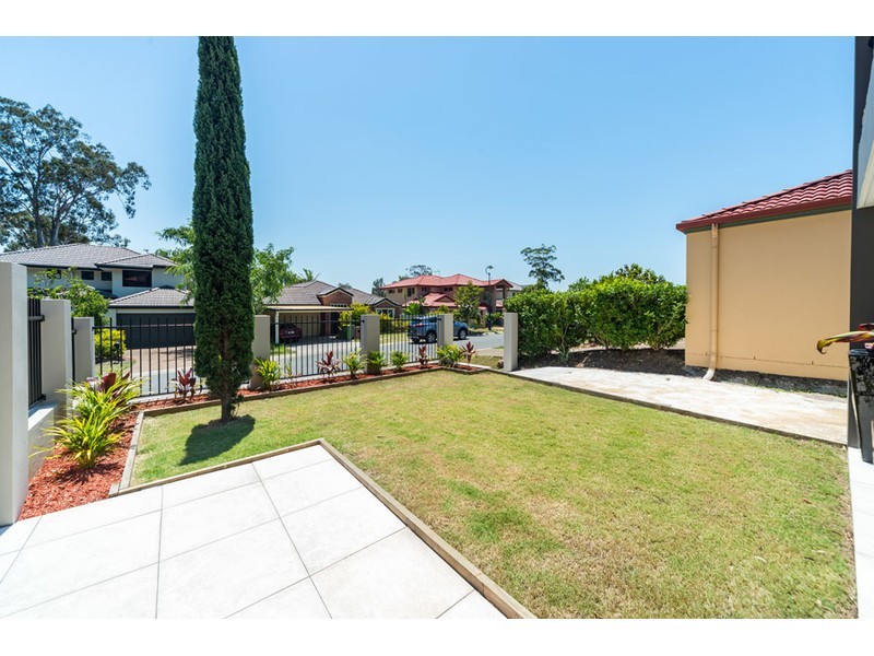 87 Tiger Drive, Arundel QLD 4214