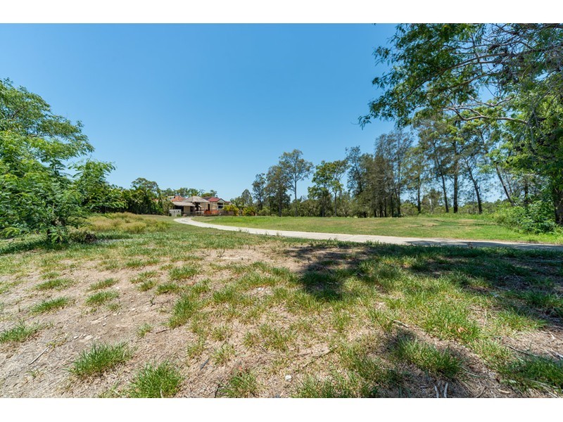 87 Tiger Drive, Arundel QLD 4214