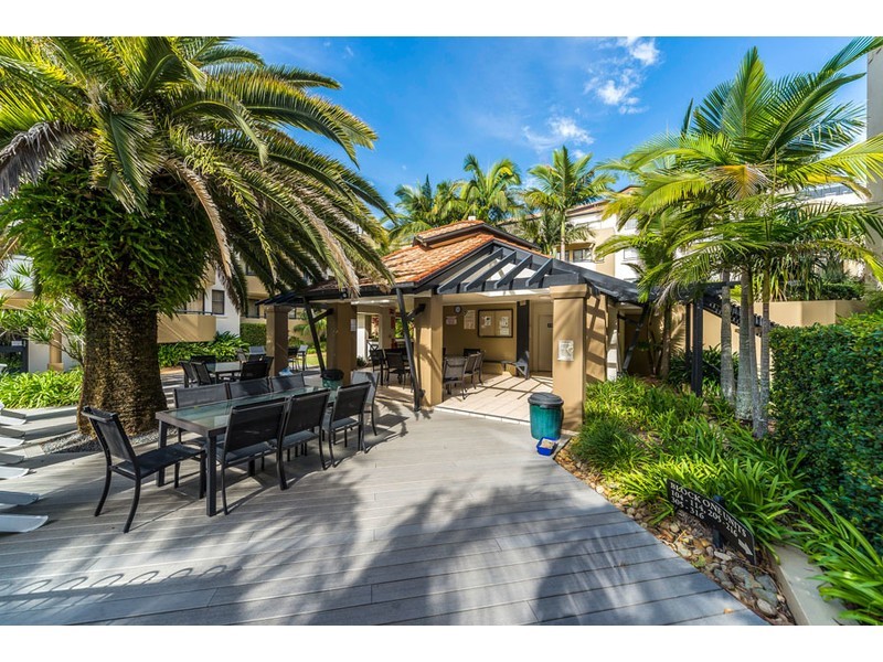 316/392-398 Marine Parade, Labrador QLD 4215