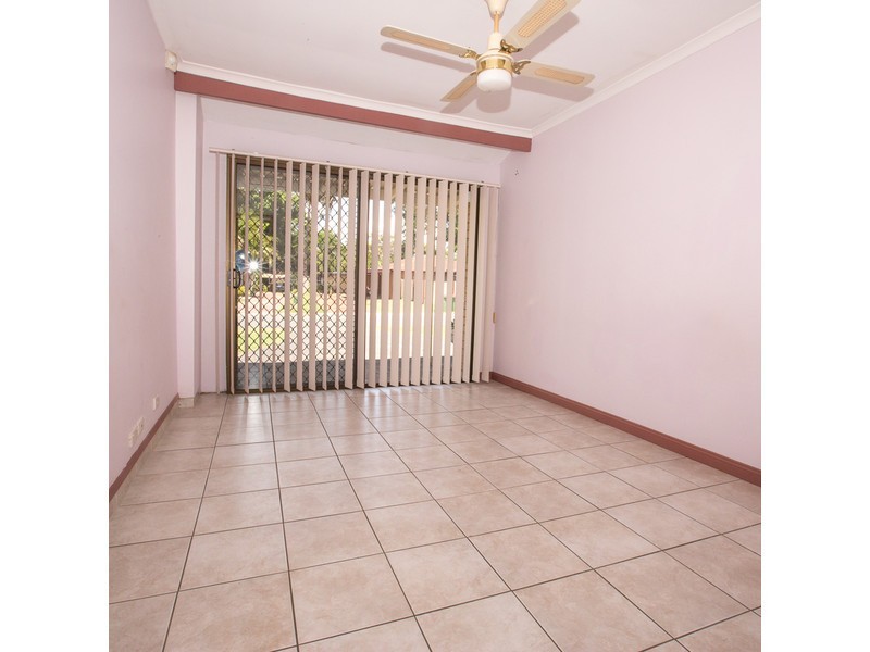 1/5 Hoya Court, Labrador QLD 4215