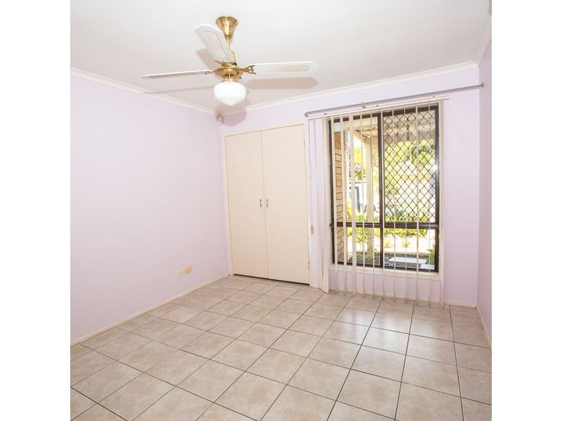 1/5 Hoya Court, Labrador QLD 4215