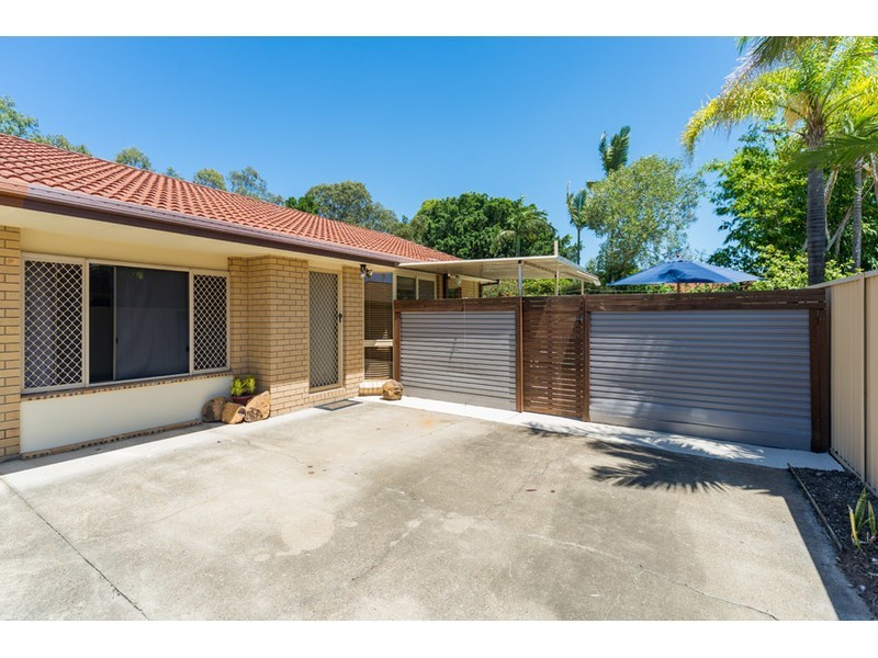 2/132 Whiting Street, Labrador QLD 4215