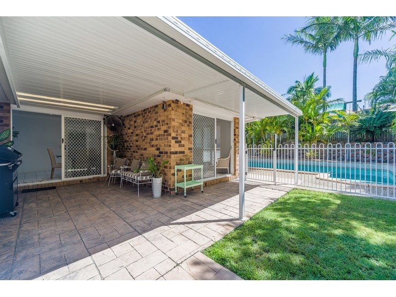 3 Henry Cotton Drive, Parkwood QLD 4214