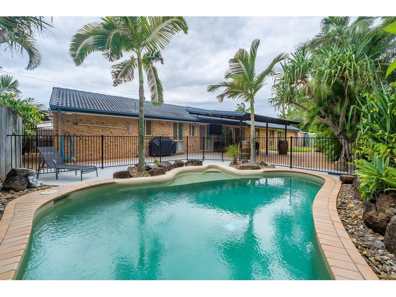 4 Moody Court, Parkwood QLD 4214