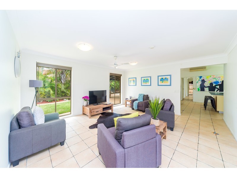 4 Moody Court, Parkwood QLD 4214