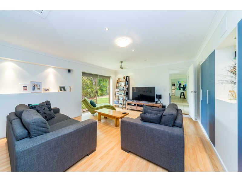 4 Moody Court, Parkwood QLD 4214