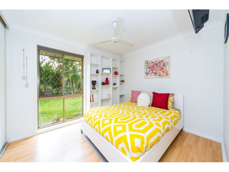 4 Moody Court, Parkwood QLD 4214