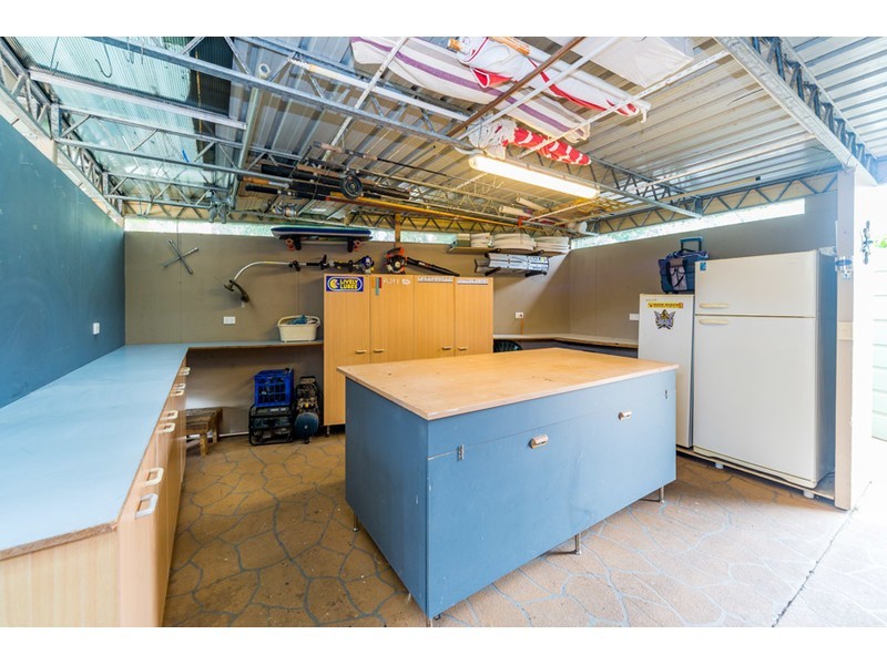 4 Moody Court, Parkwood QLD 4214