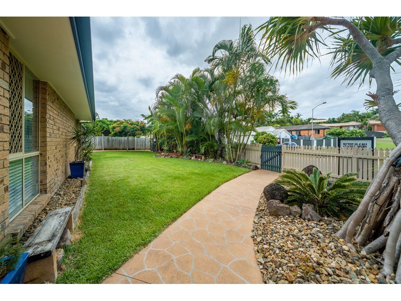 4 Moody Court, Parkwood QLD 4214
