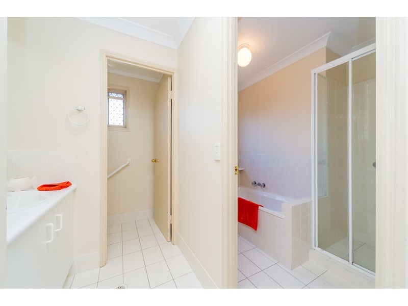 40 Alcott Court, Parkwood QLD 4214