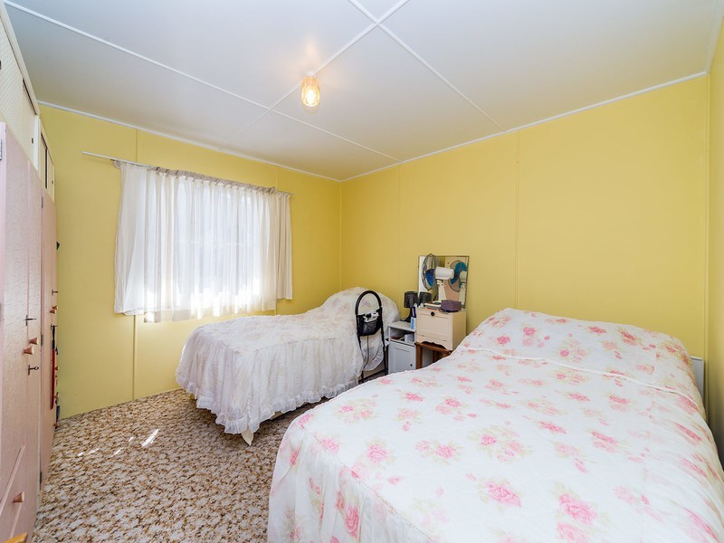 48 Stradbroke Street, Biggera Waters QLD 4216