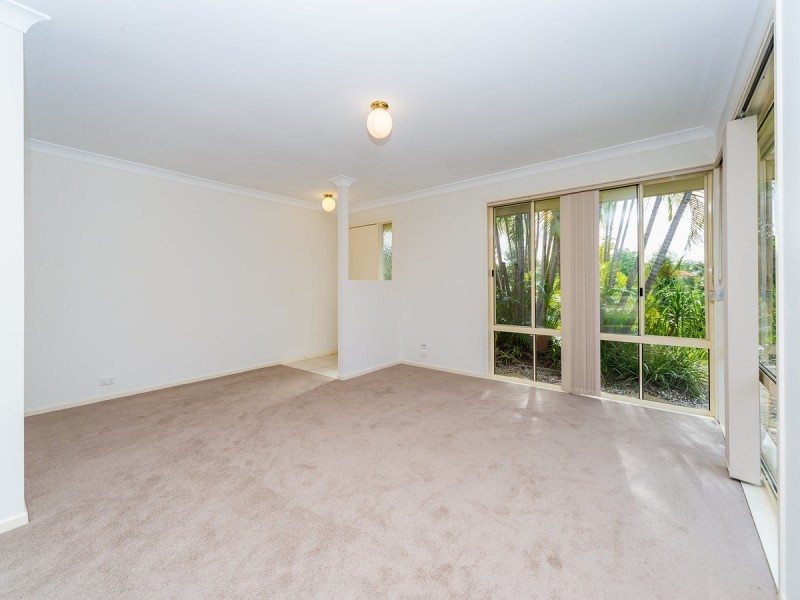19 Masters Street, Arundel QLD 4214