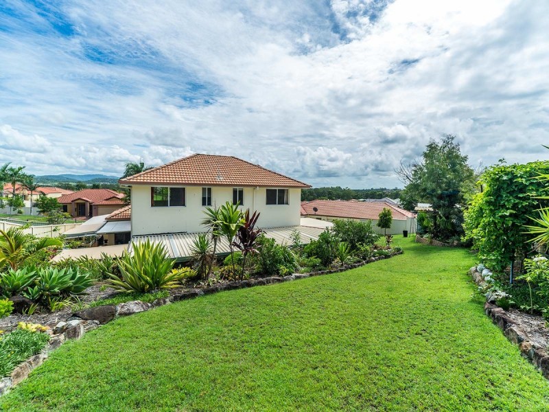 11 Respall Way, Arundel QLD 4214