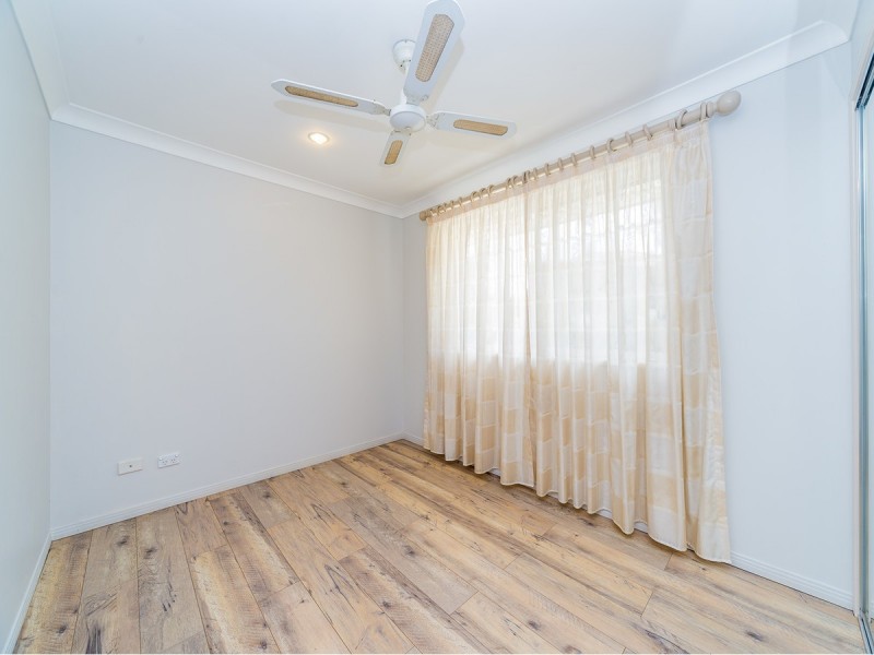 11 Respall Way, Arundel QLD 4214