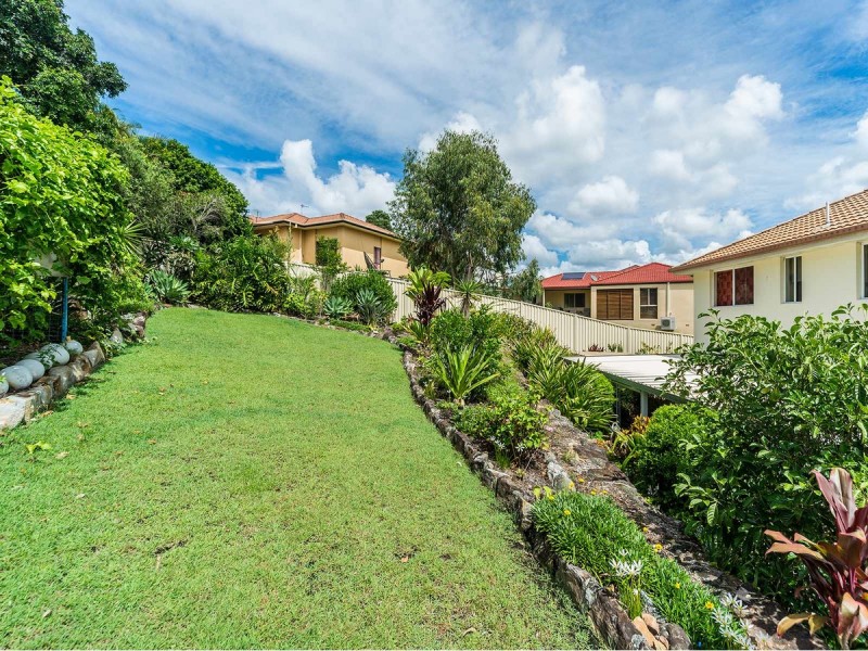 11 Respall Way, Arundel QLD 4214