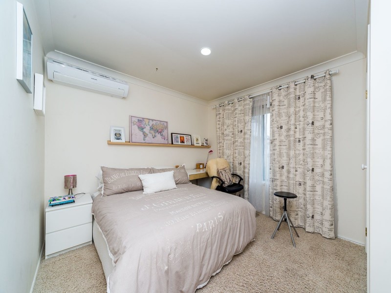 293 Napper Road, Arundel QLD 4214