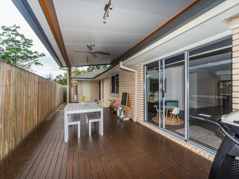 35 Shoalhaven Avenue, Pacific Pines QLD 4211