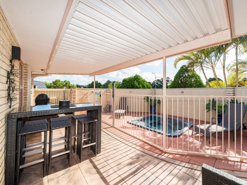 1 Maidstone Place, Parkwood QLD 4214