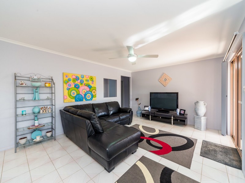 1 Maidstone Place, Parkwood QLD 4214