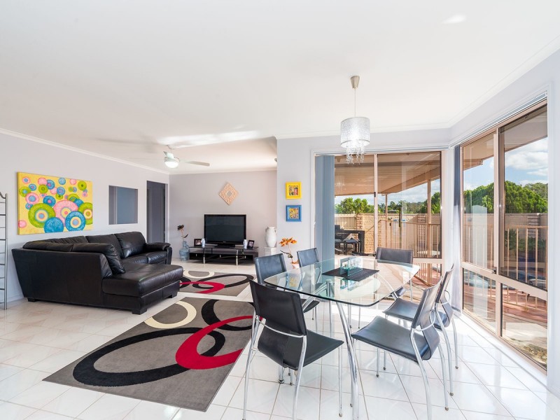 1 Maidstone Place, Parkwood QLD 4214