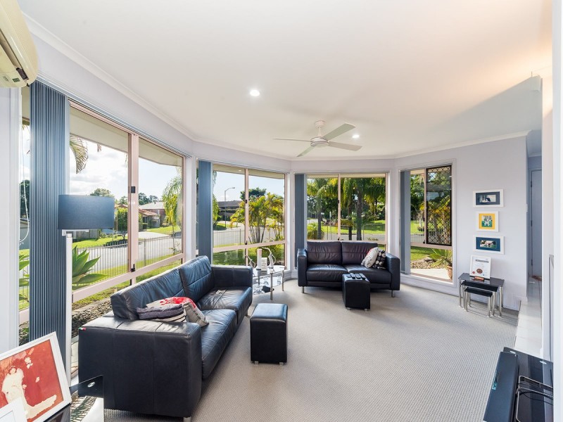 1 Maidstone Place, Parkwood QLD 4214