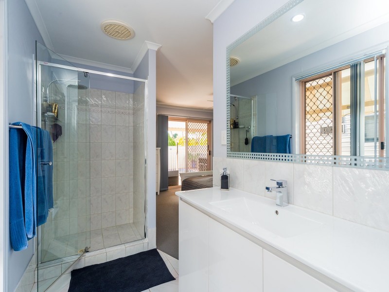 1 Maidstone Place, Parkwood QLD 4214