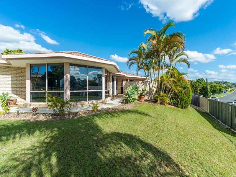 1 Maidstone Place, Parkwood QLD 4214