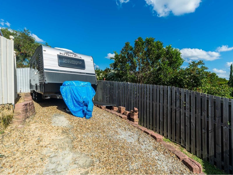 1 Maidstone Place, Parkwood QLD 4214