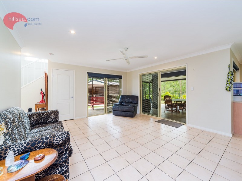 8 Golden Bear Drive, Arundel QLD 4214