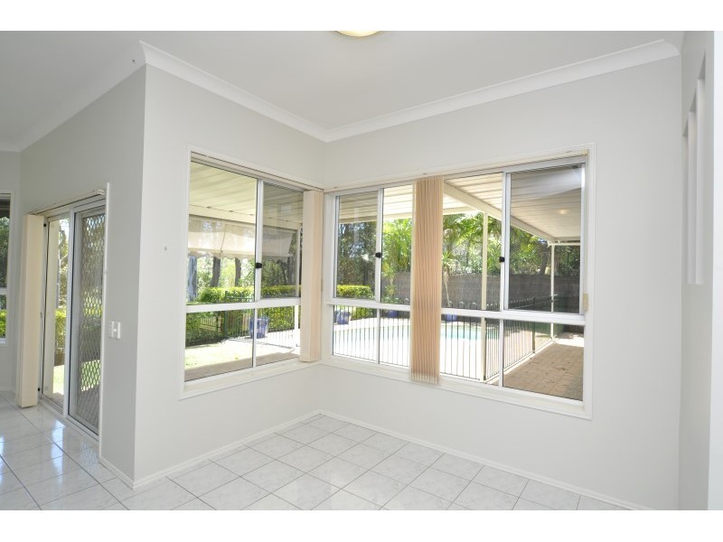 15 Desert Falls Crescent, Parkwood QLD 4214
