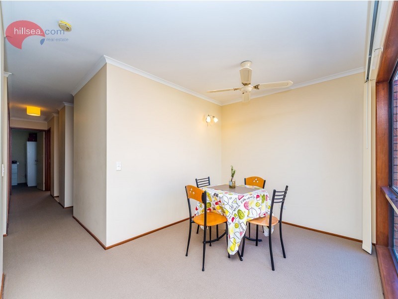 2/8 Botanical Drive, Labrador QLD 4215