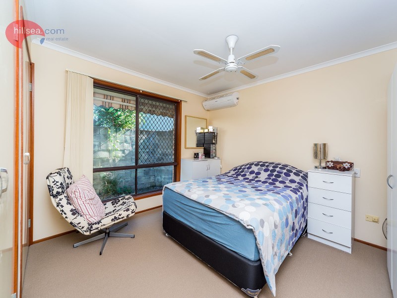 2/8 Botanical Drive, Labrador QLD 4215